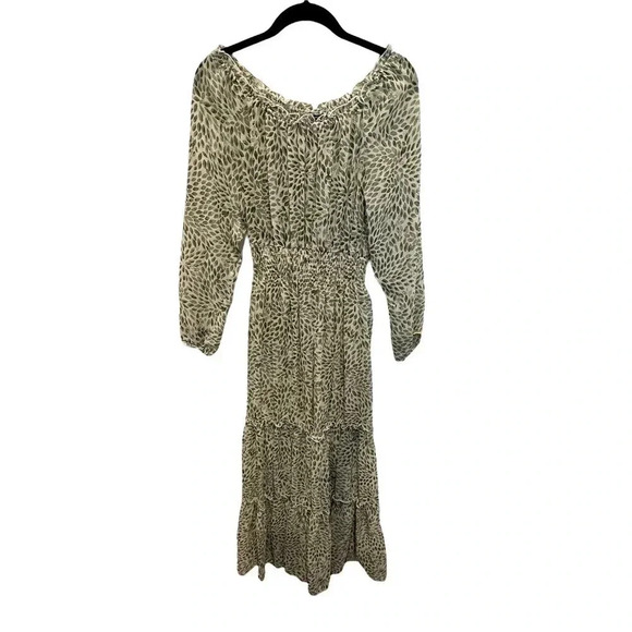 Kate and Lily Petal Print White Off the Shoulder Tiered Long Sleeve Maxi Dress 8 - Picture 1 of 5